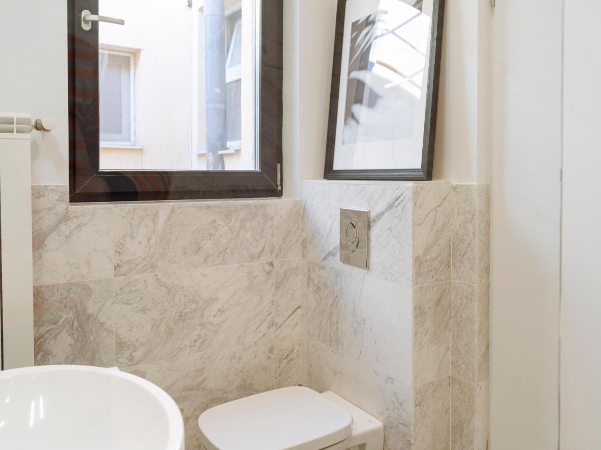 Bright 2br Flat - Palace Hall - Charming Balcony * Bucharest