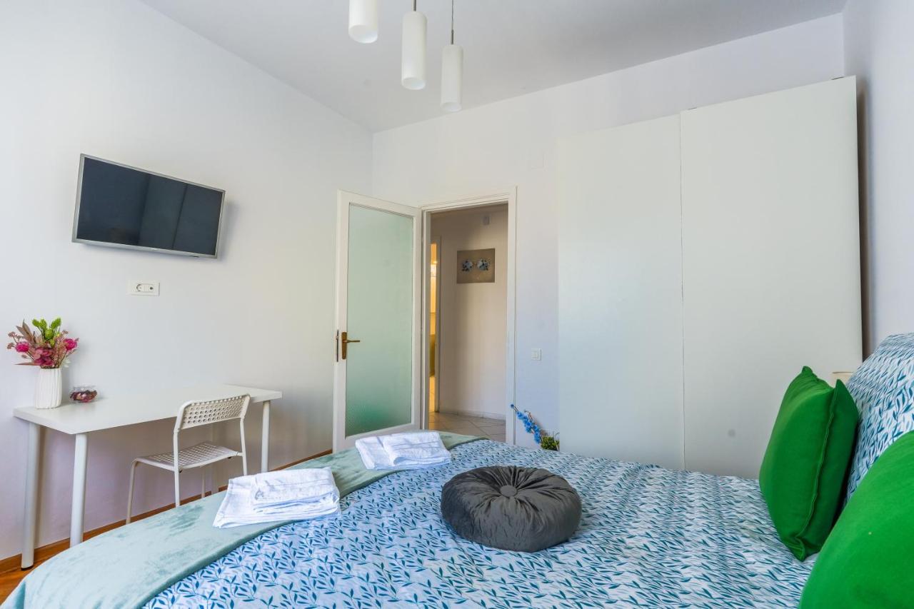 Apartamento Ultracentral Golden Gatehouse 3 Bdrm Bucareste