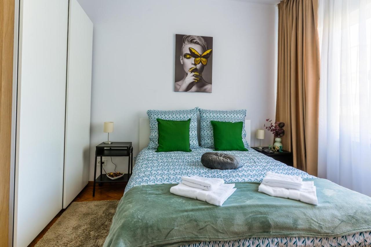 Ultracentral Golden Gatehouse 3 Bdrm Apartamento Bucareste