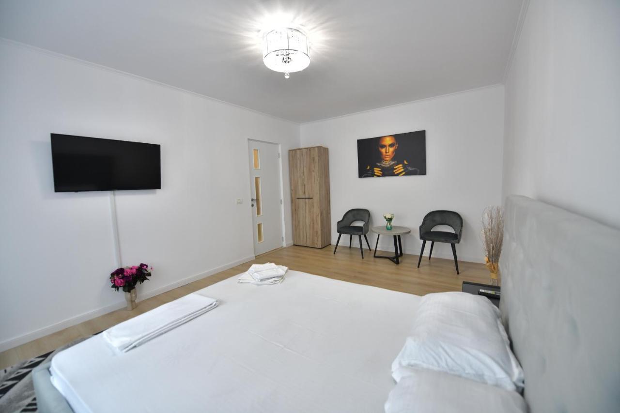 Luxury / M Romancierilor Apartment Bucharest