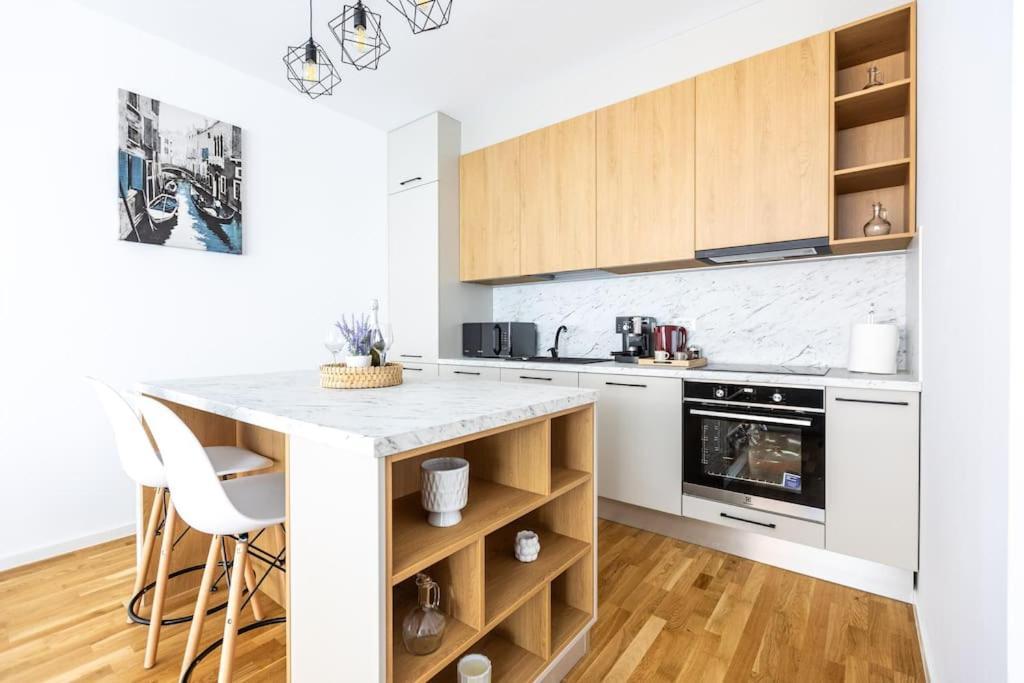 Apartament Forest Exclusive Apartment-1br Bucureşti
