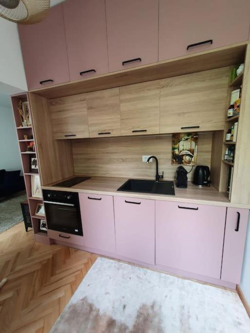 Spacious And Quiet 1br In Floreasca Apartamento