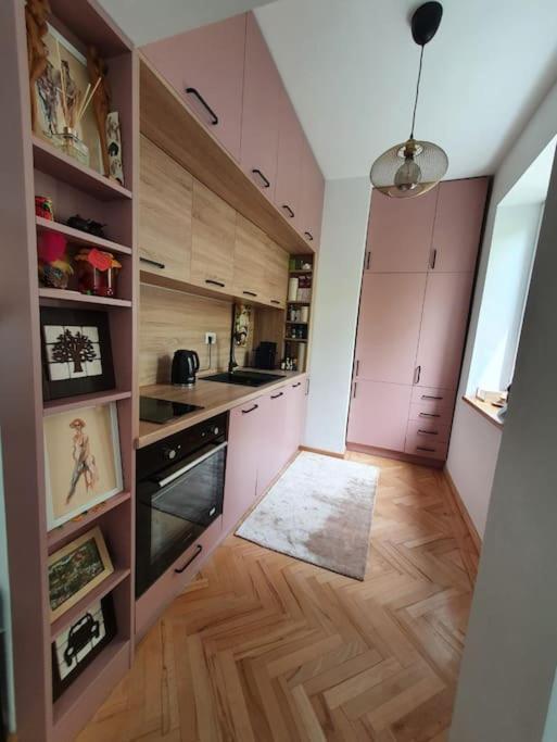 Spacious And Quiet 1br In Floreasca Apartamento