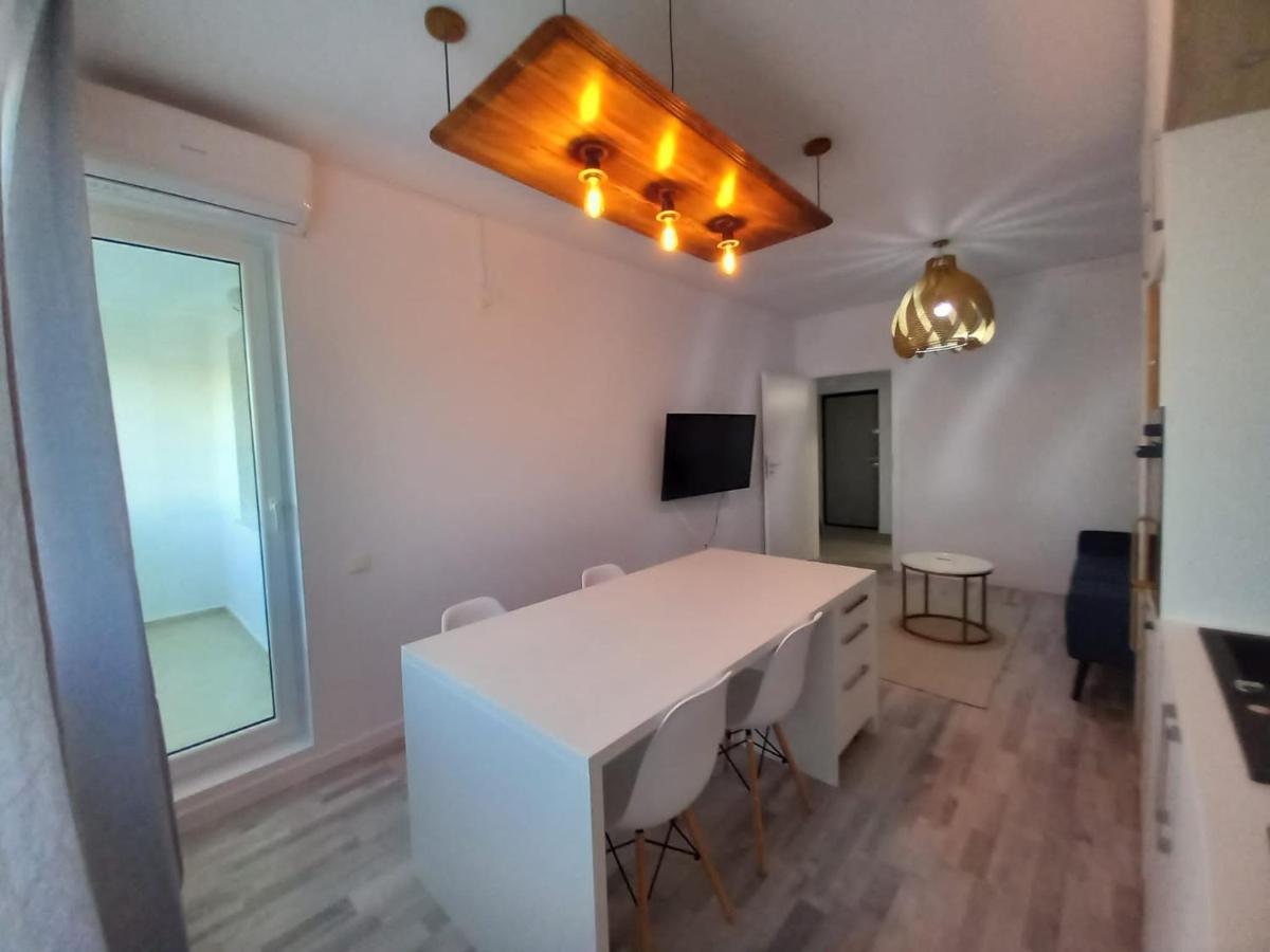 Apartament Preciziei 1br Luxury With Fast Wifi, Self Check In And Parking
