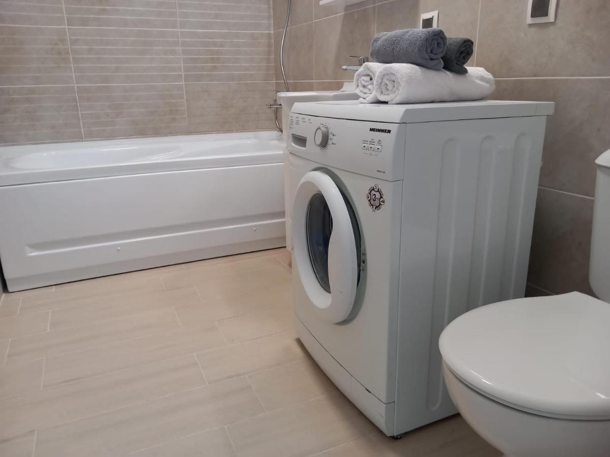 Preciziei 1br Luxury With Fast Wifi, Self Check In And Parking Apartament *