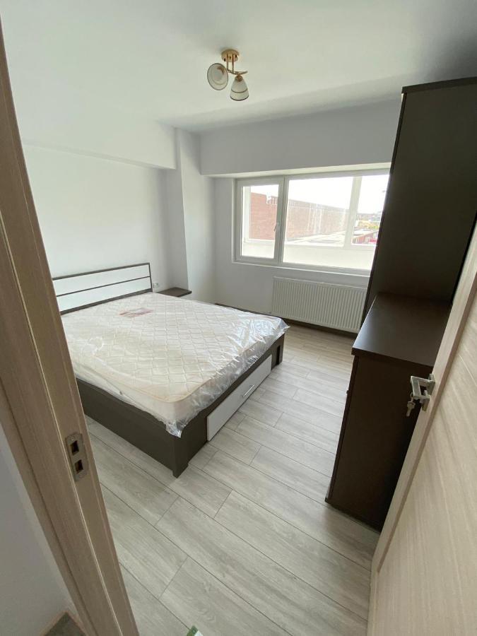 Marble Center Apartment