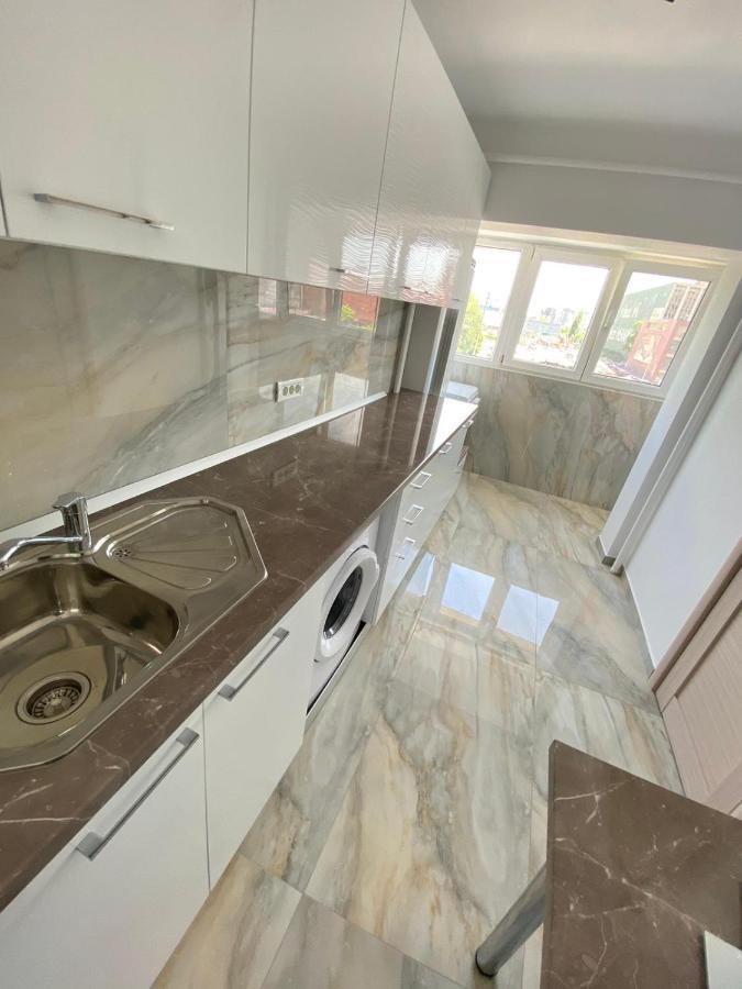 Marble Center Apartment *