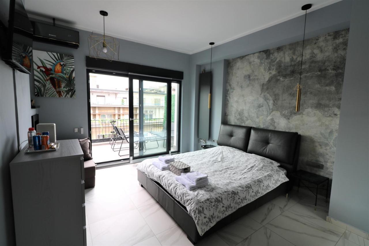 Apartment Deluxe Skyline Retreat - Old Town Bucharest
