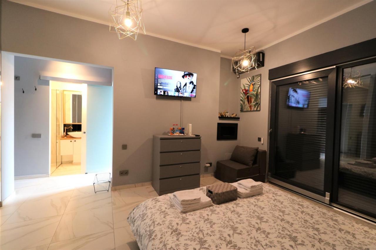 Deluxe Skyline Retreat - Old Town