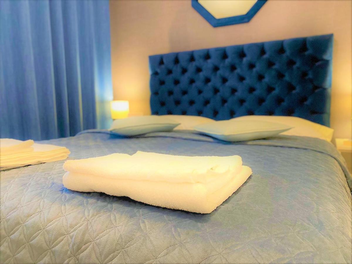Arc De Triomphe Blissboutique * Bucareste