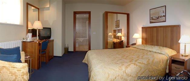 Opera By Zeus International 3* Bucharest
