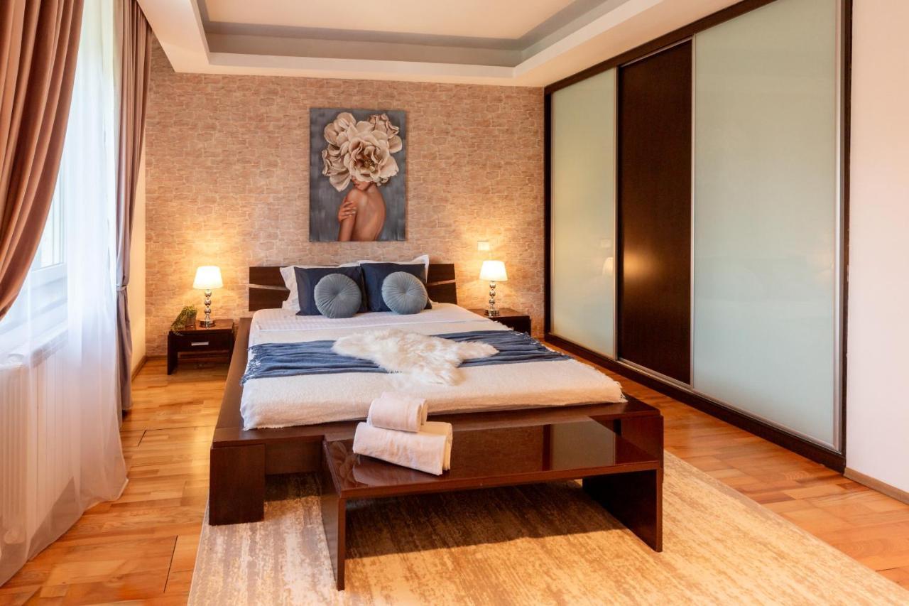 1br With Jacuzzi Near Herastrau: Ideal Getaway Bucharest