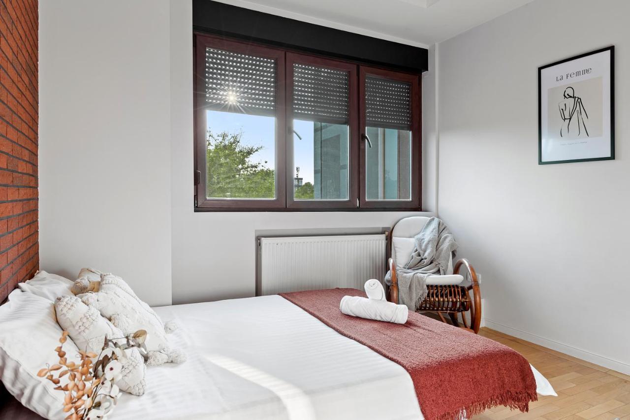 City Heart Retreat Elegant Apartment