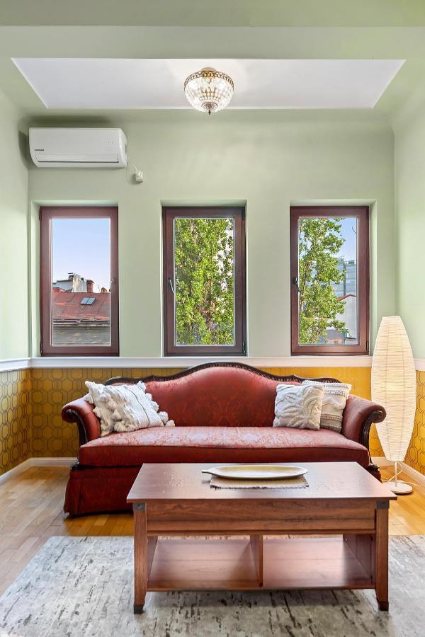 City Heart Retreat Elegant Apartment