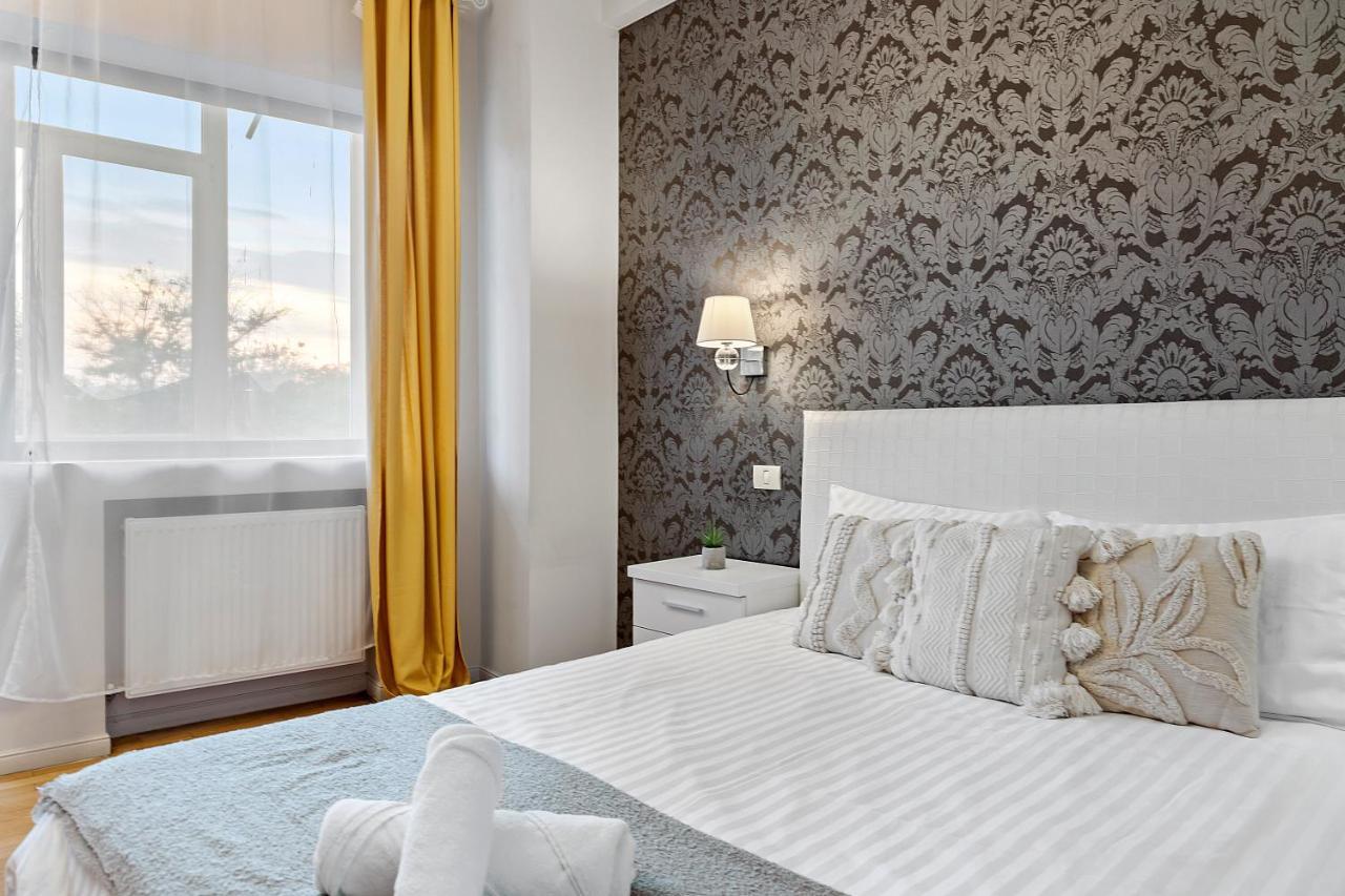 City Heart Retreat Elegant *