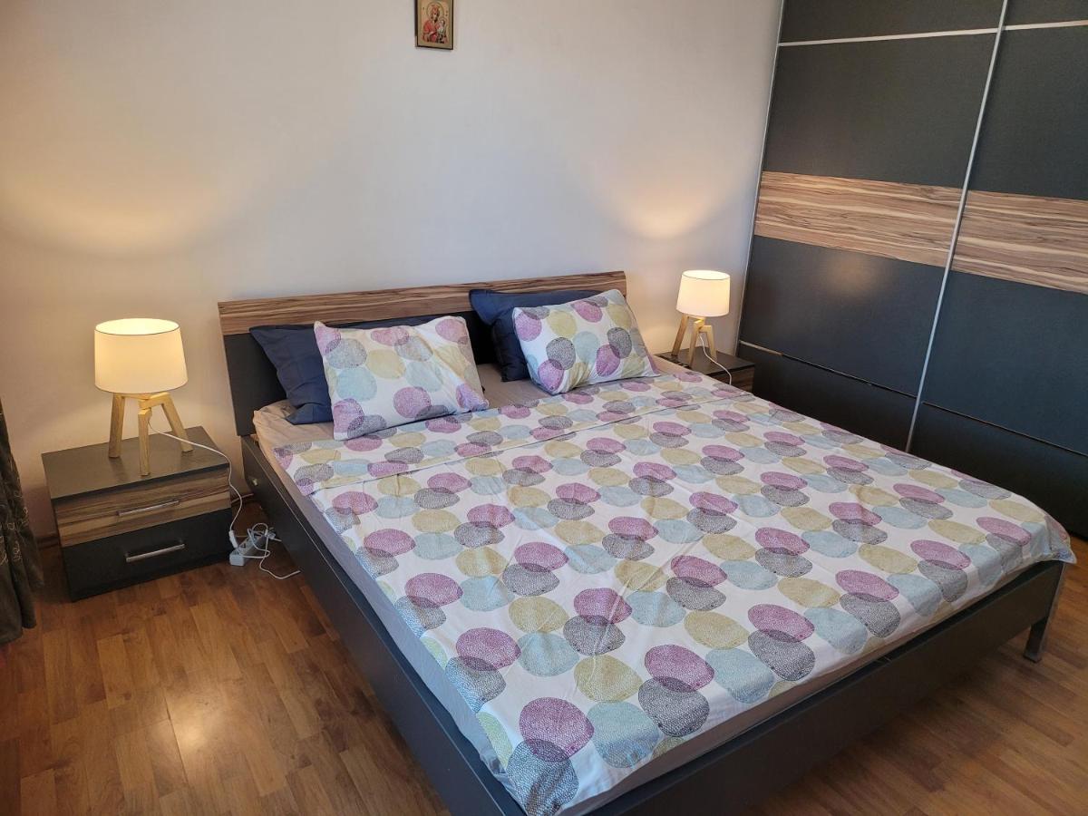 Apartment Quiet, Relaxing, Family Friendly Bucharest