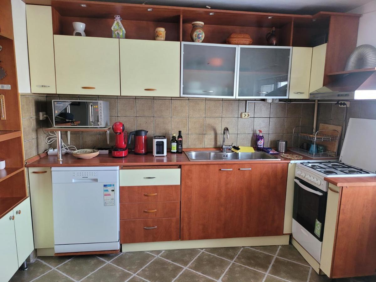 Quiet, Relaxing, Family Friendly Apartment
