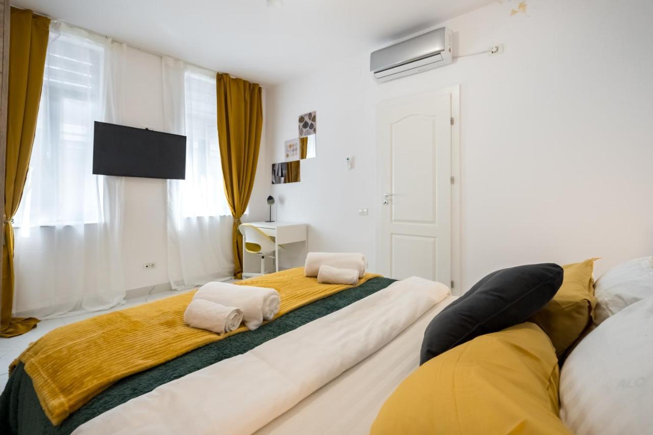 Apartment Light-monza-unirii Bucharest