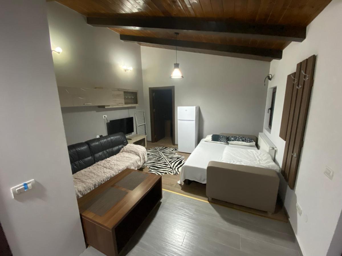 Valivillas & Pensiune Bucureşti