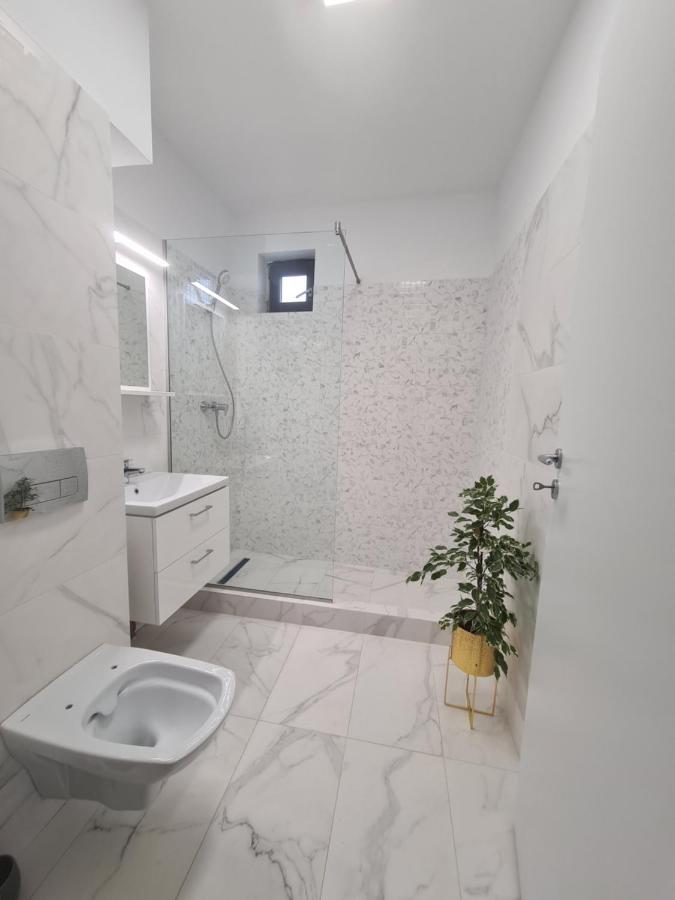 2 Superb Apartamento