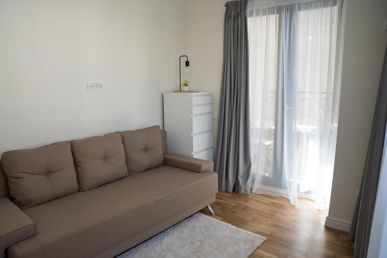 Apartment Azaleea Bucharest