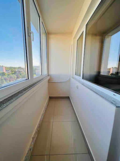 Central Royal Luxury Flat With 2 Bdr & 2 Balconies Apartment Bucharest