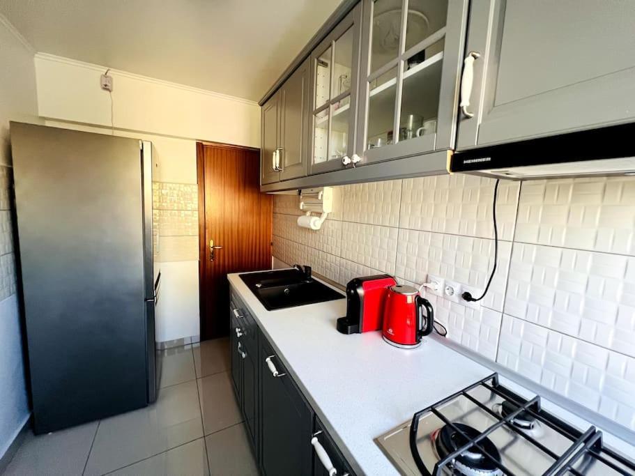 Central Royal Luxury Flat With 2 Bdr & 2 Balconies Apartment *