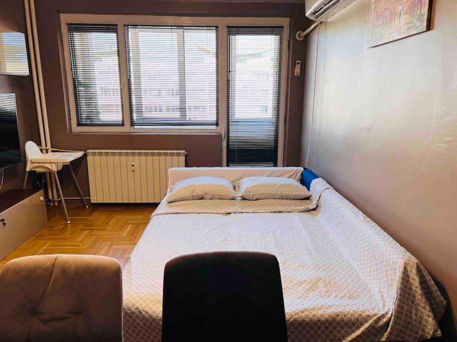 Central Royal Luxury Flat With 2 Bdr & 2 Balconies