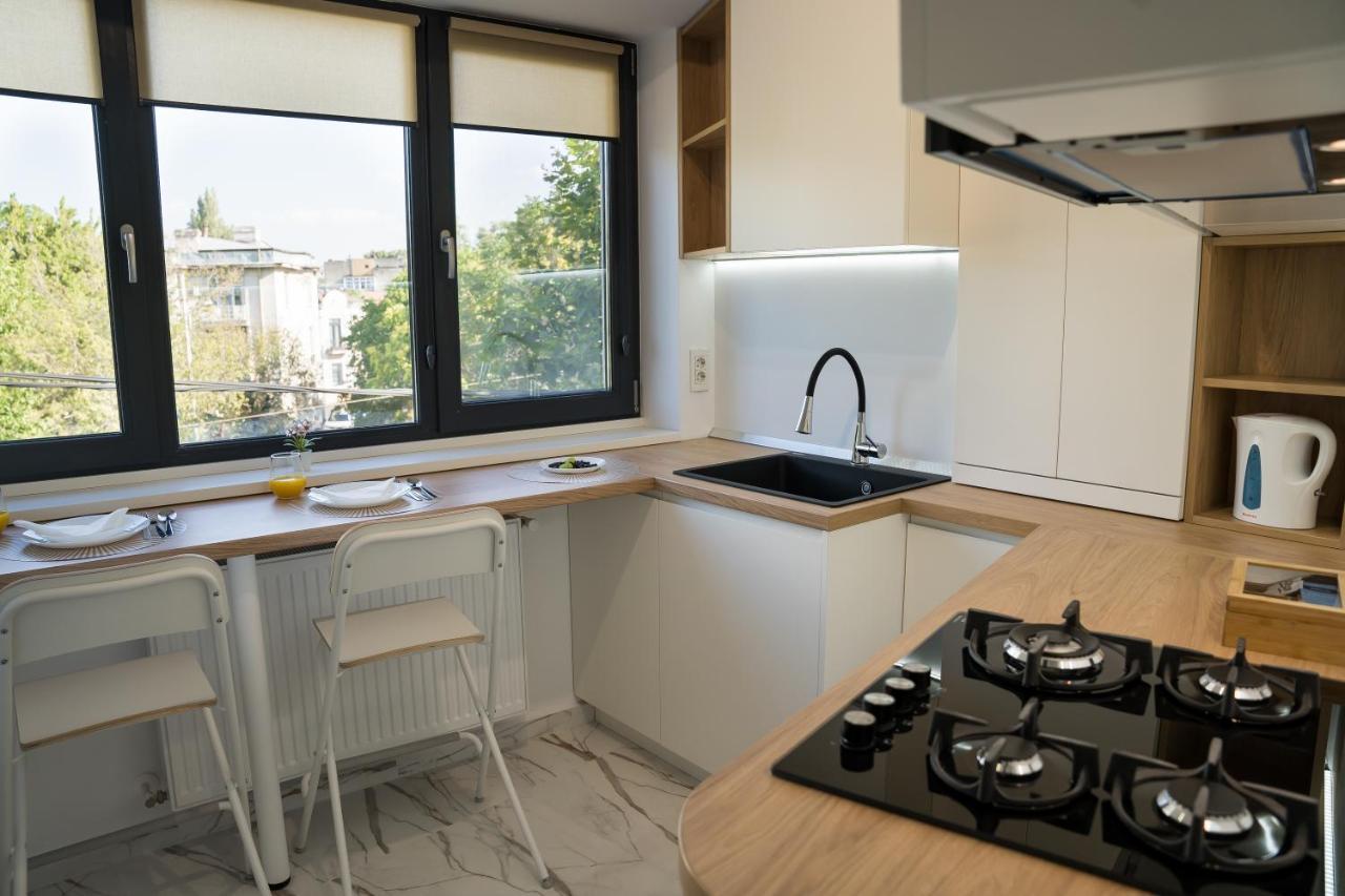 Azaleea Apartment