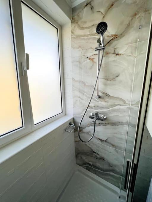Central Royal Luxury Flat With 2 Bdr & 2 Balconies *