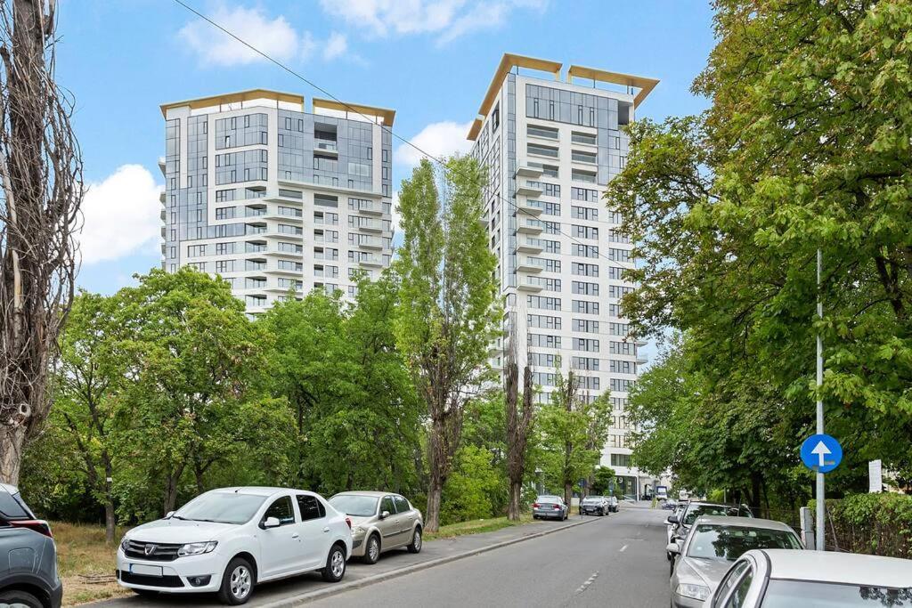 Floreasca On Business Centre * Bucureşti
