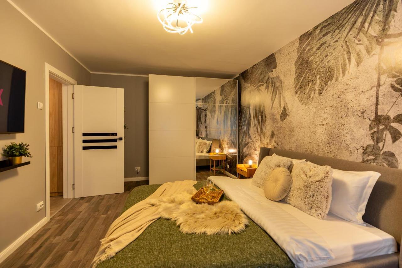 Charming With Parking - The Perfect Getaway