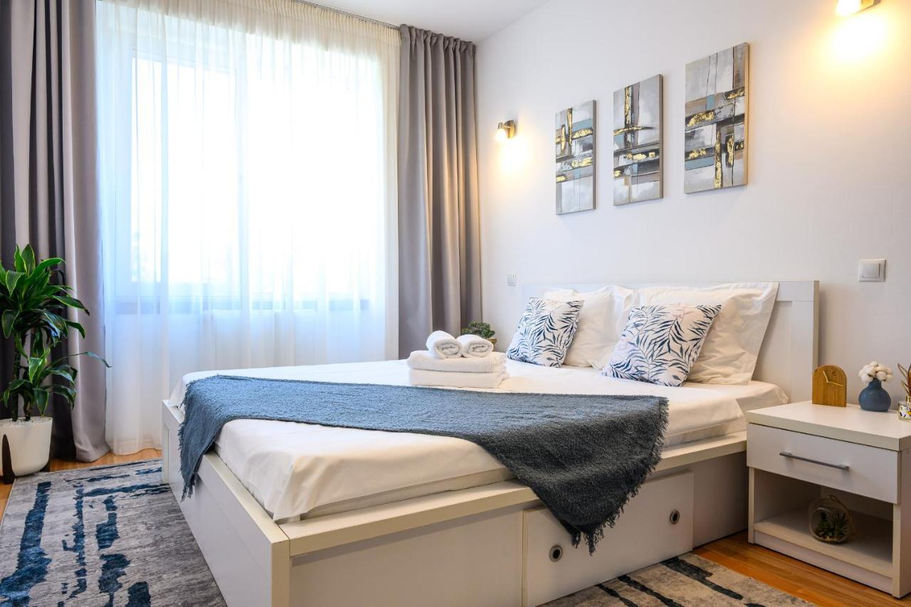 Apartment Eme-rose Condo, Free Guarded Parking & Gym