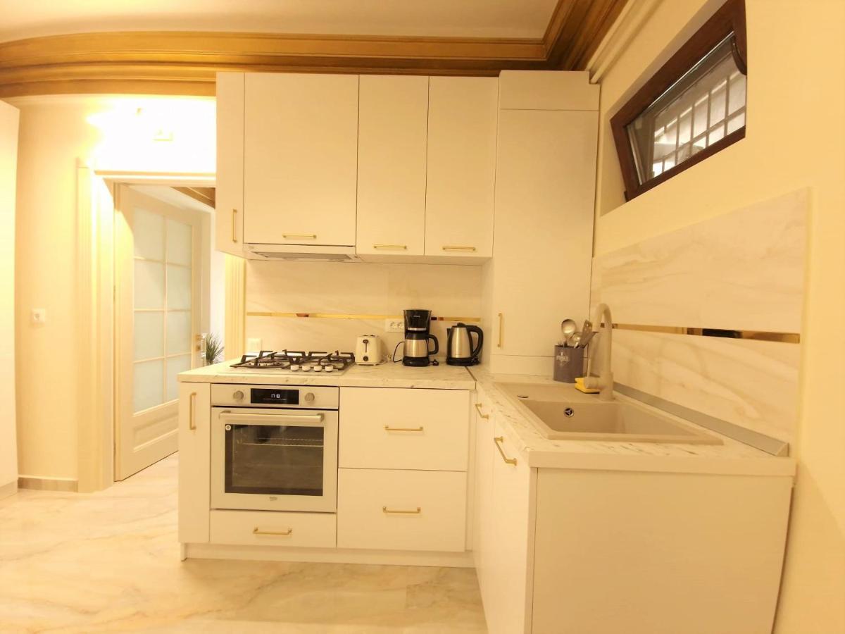 Laroka House Luxury Center Universitate *
