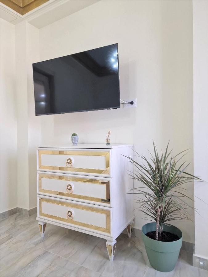 Laroka House Luxury Center Universitate Apartment Bucharest