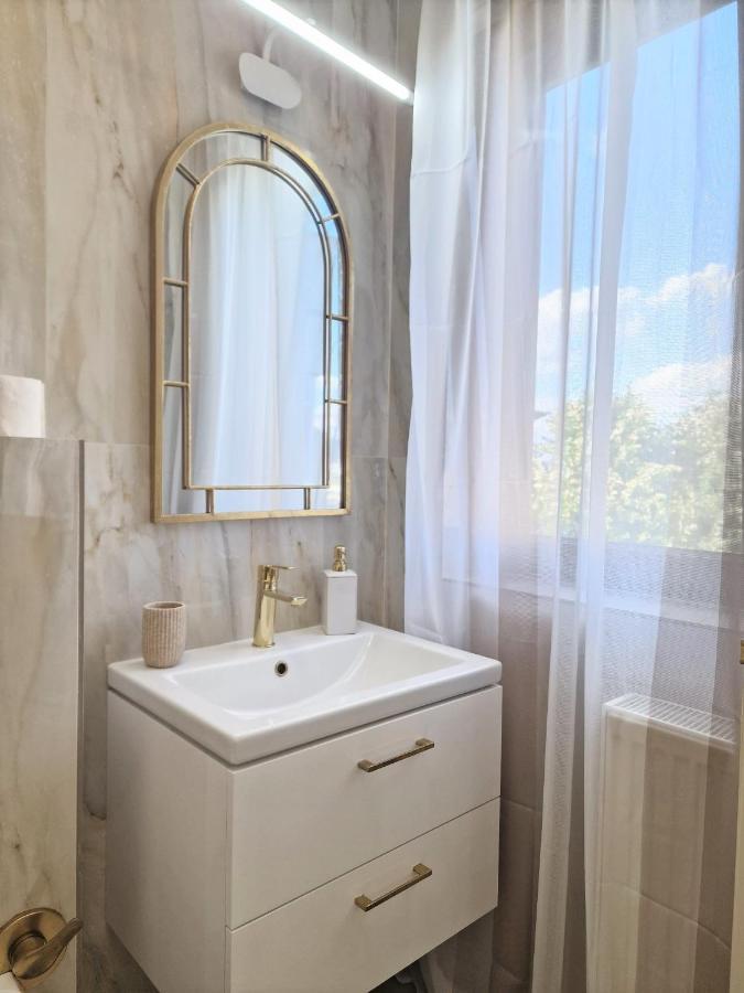 Apartment Laroka House Luxury Center Universitate