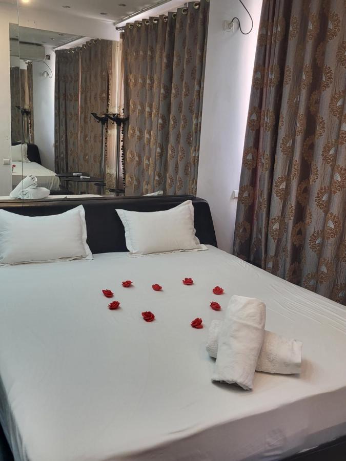 Ground Floor Mega Mall National Arena Monza Apartment