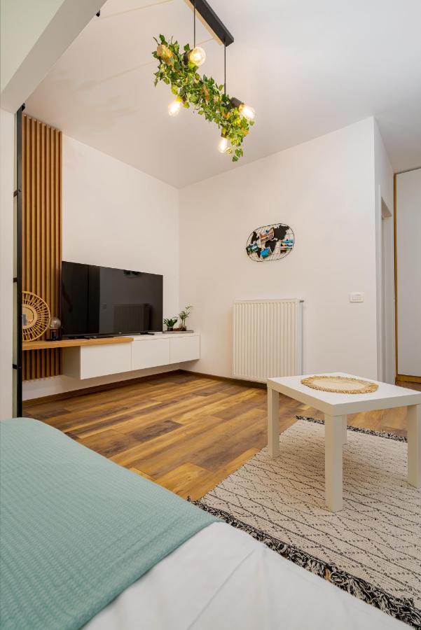 Botanic Nest Panoramic Bucharest
