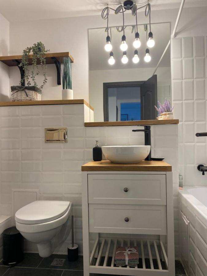 Evan Cozy Flat With Balcony & Parking, 13 September Apartamento