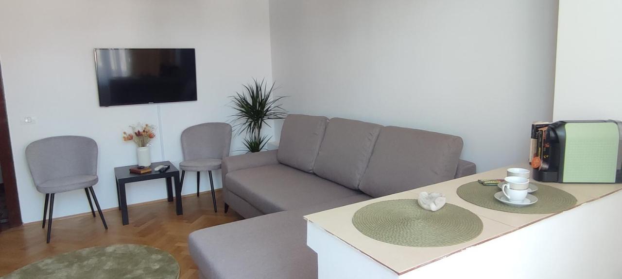 Apartament Historic Centre Romana.