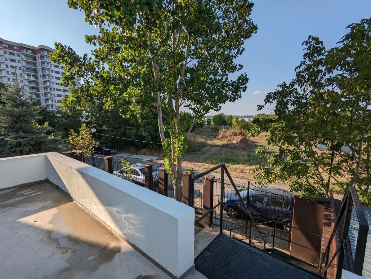 Horizon View - Lakefront Terrace * Bucharest