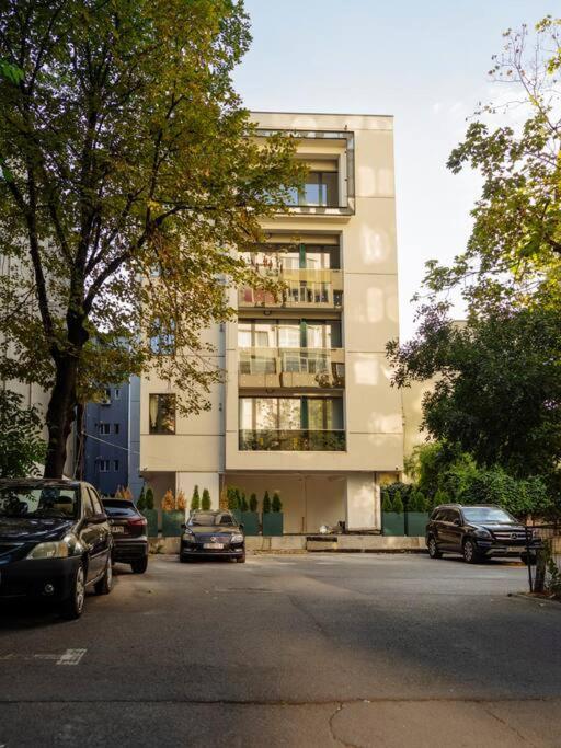 3 - New Building & Parking Apartment