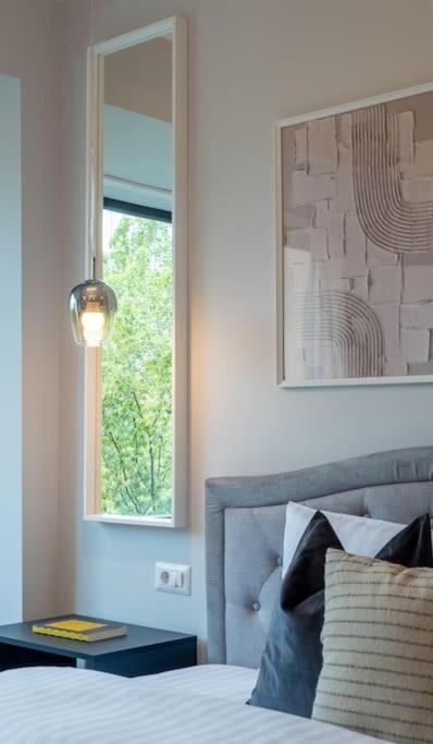 Bright & Calm - 2br - Location *