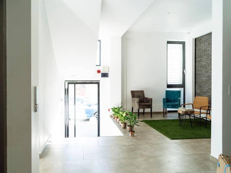 Apartment 1 - New Building & Parking *