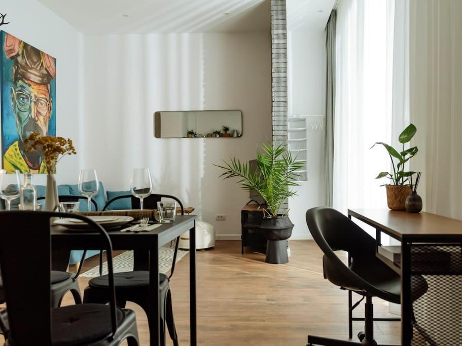 Apartment 3 - New Building & Parking