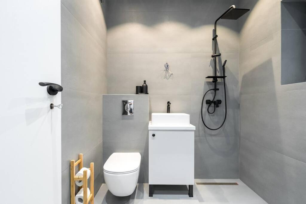 Bright & Calm - 2br - Location Apartment *