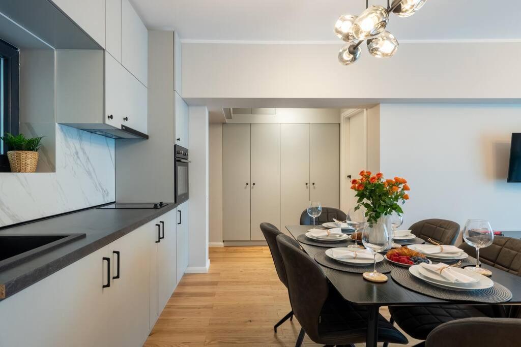 Bright & Calm - 2br - Location *