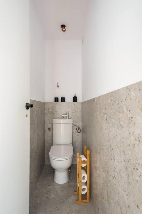 Apartment Bright & Calm - 2br - Location Bucharest