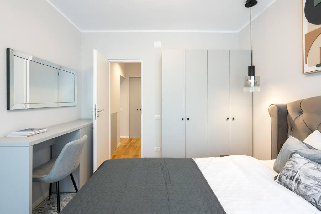Apartamento Sunny 2br Flat - Location - 3 Balconies Bucareste