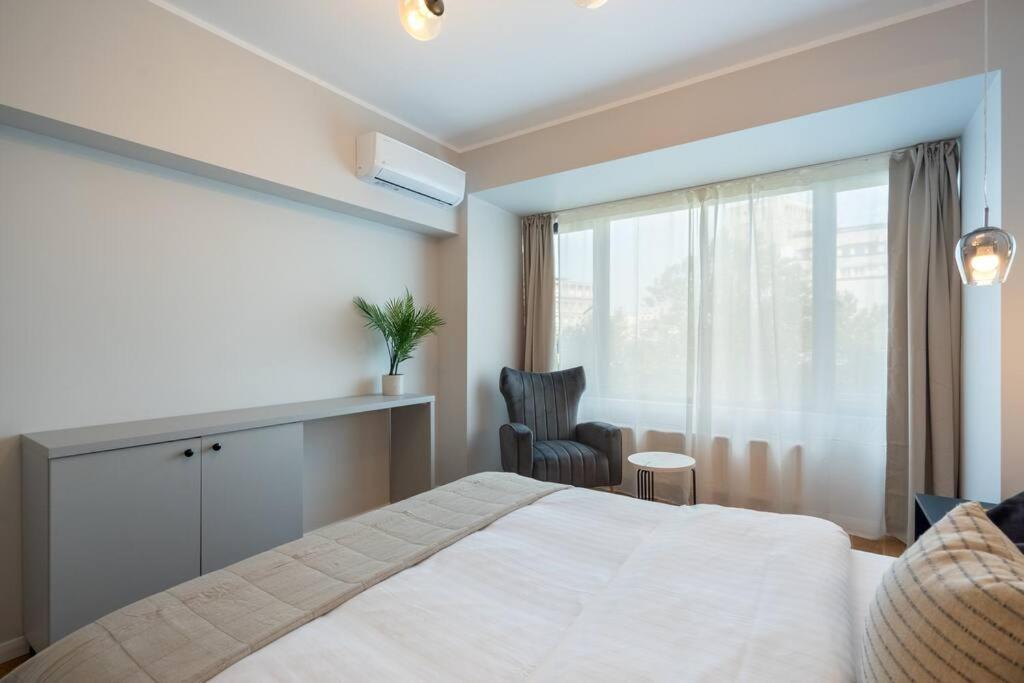 Bright & Calm - 2br - Location Apartment *